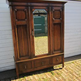 Oak wardrobe